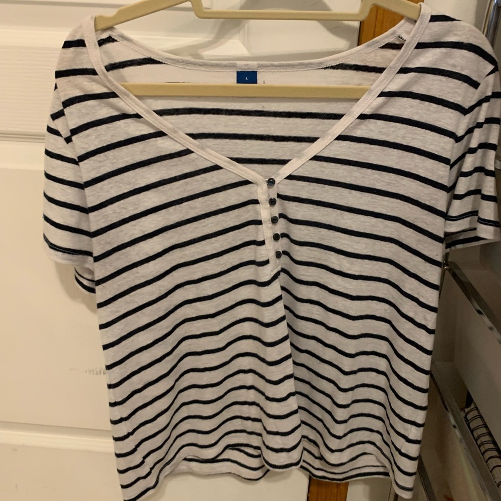 Old Navy Women’s Large Striped V-Neck Button-Front Top